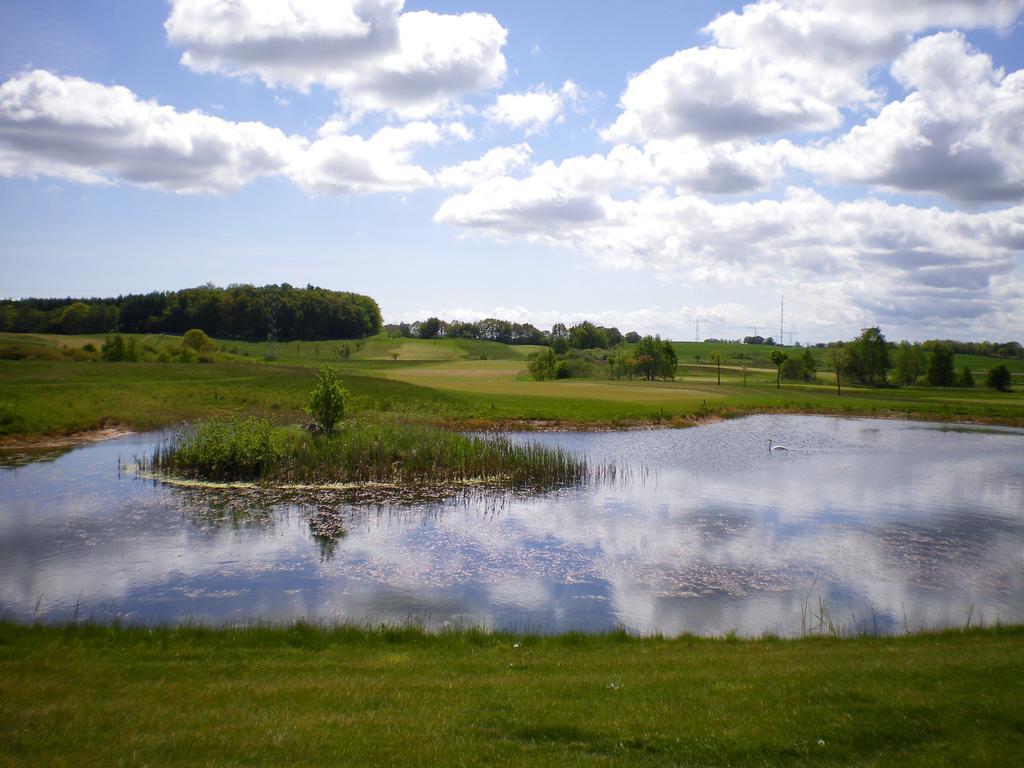 Golfcentrum Schloss Karnitz Ruegen Garz  Esterno foto