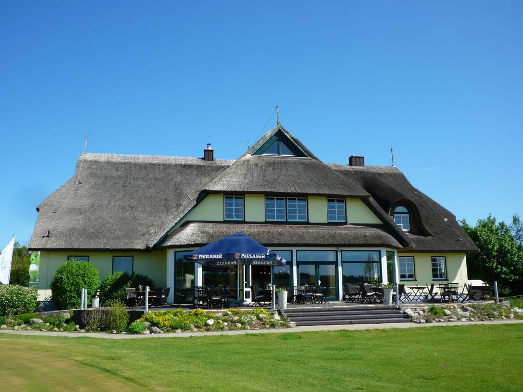 Golfcentrum Schloss Karnitz Ruegen Garz  Esterno foto